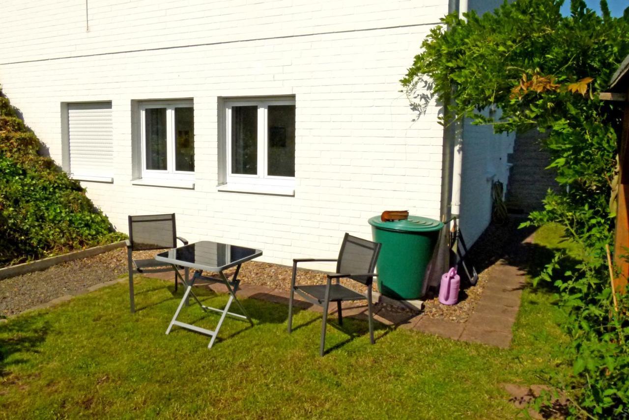 Haus Tannenweg Apartment Zell an der Mosel Luaran gambar
